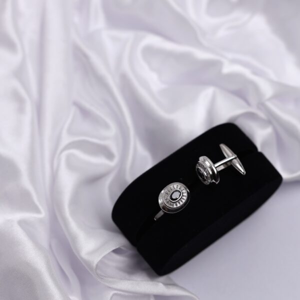 CUFFLINK